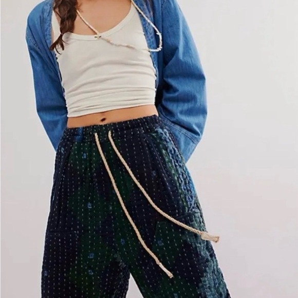 NWT FP Dr Collectors Textured Green and Indigo Pleated Kantha Pants - Picture 12 of 17